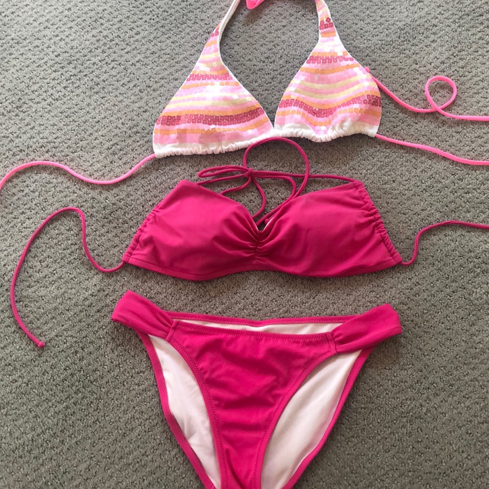 Victoria’s Secret bikini